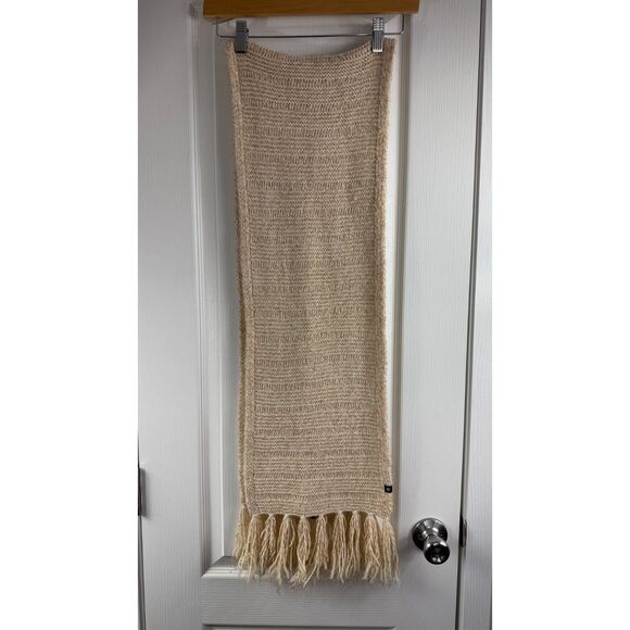 Gap Women's Cream Gold Metallic Sparkle Fringe Scarf Lambswool Blend 10 x 74 - Picture 1 of 12